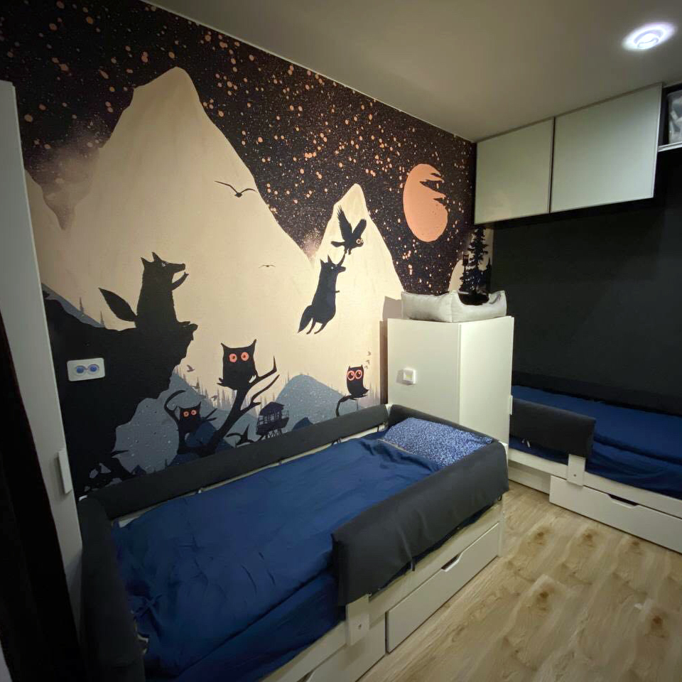 Пример дизайна для фотообоев One Red Fox